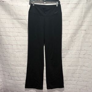 Nike Drifit Women's Classic Black Wide Leg flare pants Size‎ Medium